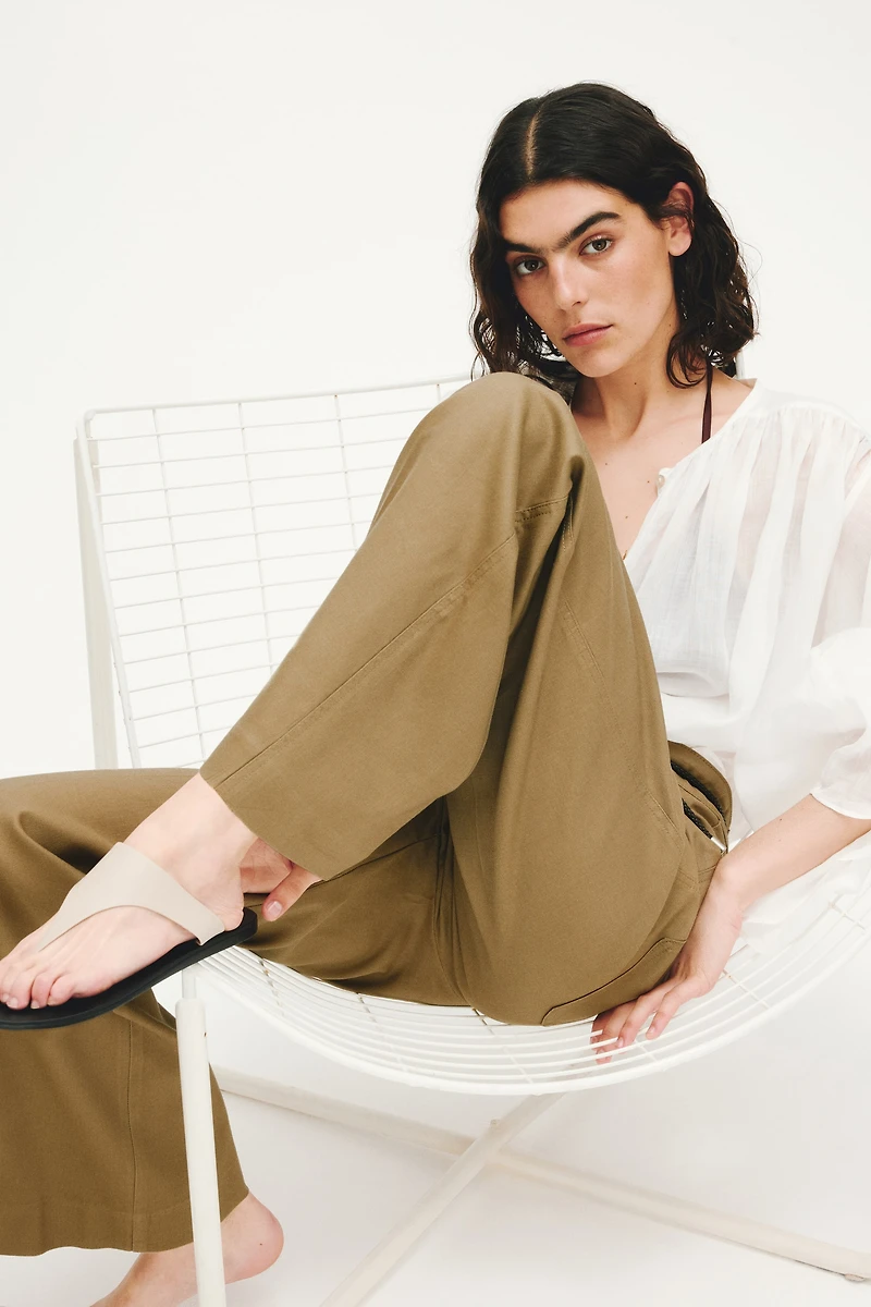 Linen-Blend Bootcut Pants