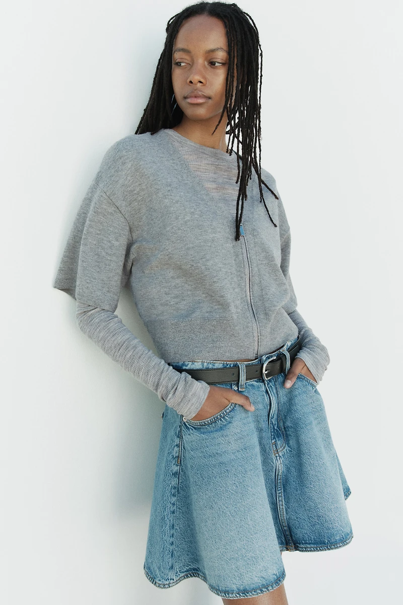 Short-Sleeved Cardigan with Zipper