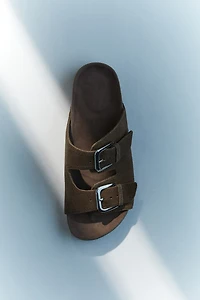 Sandales en cuir velours