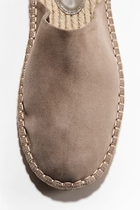 Espadrille mules
