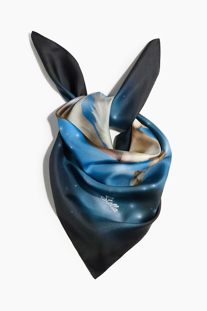 Foulard imprimé en soie