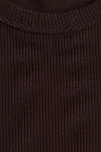 Ribbed T-shirt