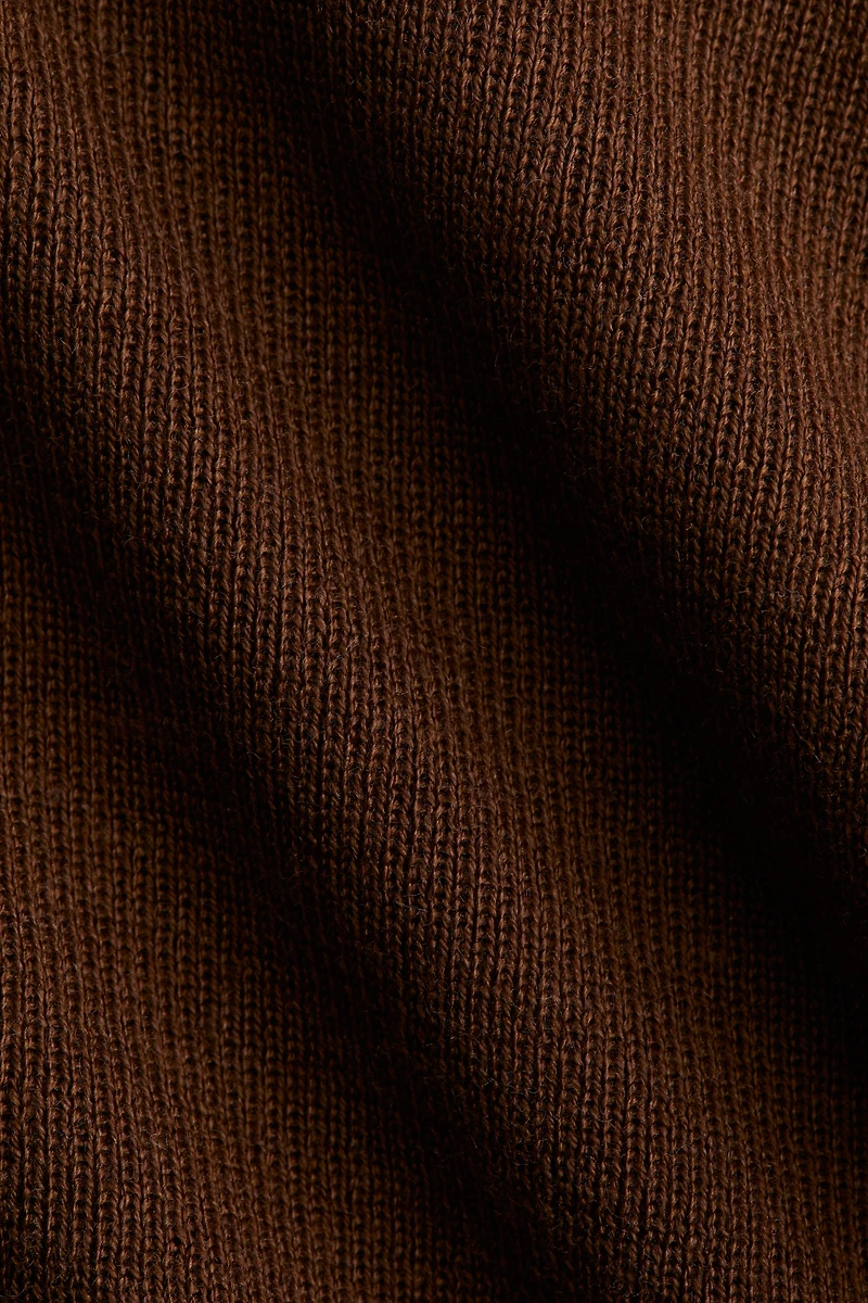 Chandail épaules nues