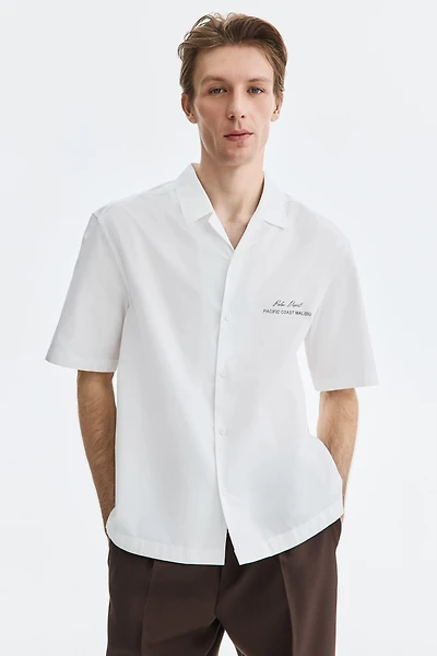 Chemise imprimée décontractée avec col cubain