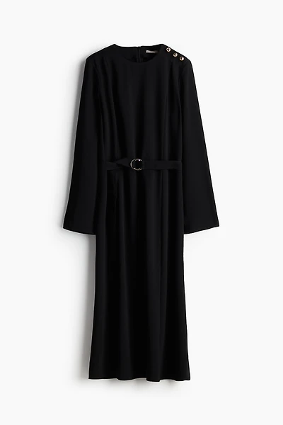 Robe en sergé avec ceinture