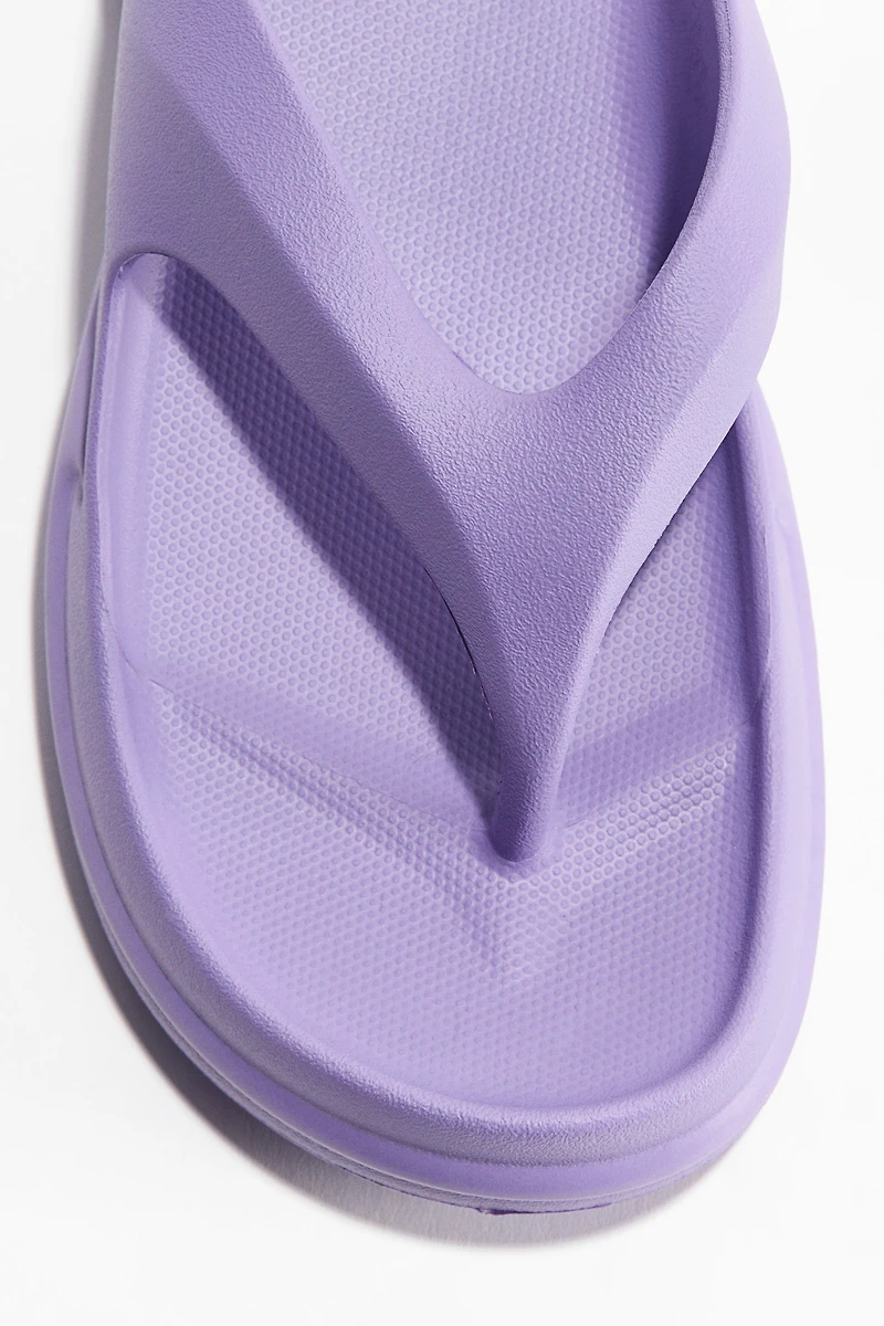 Chunky Flip-Flops