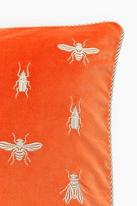 Housse de coussin brodée