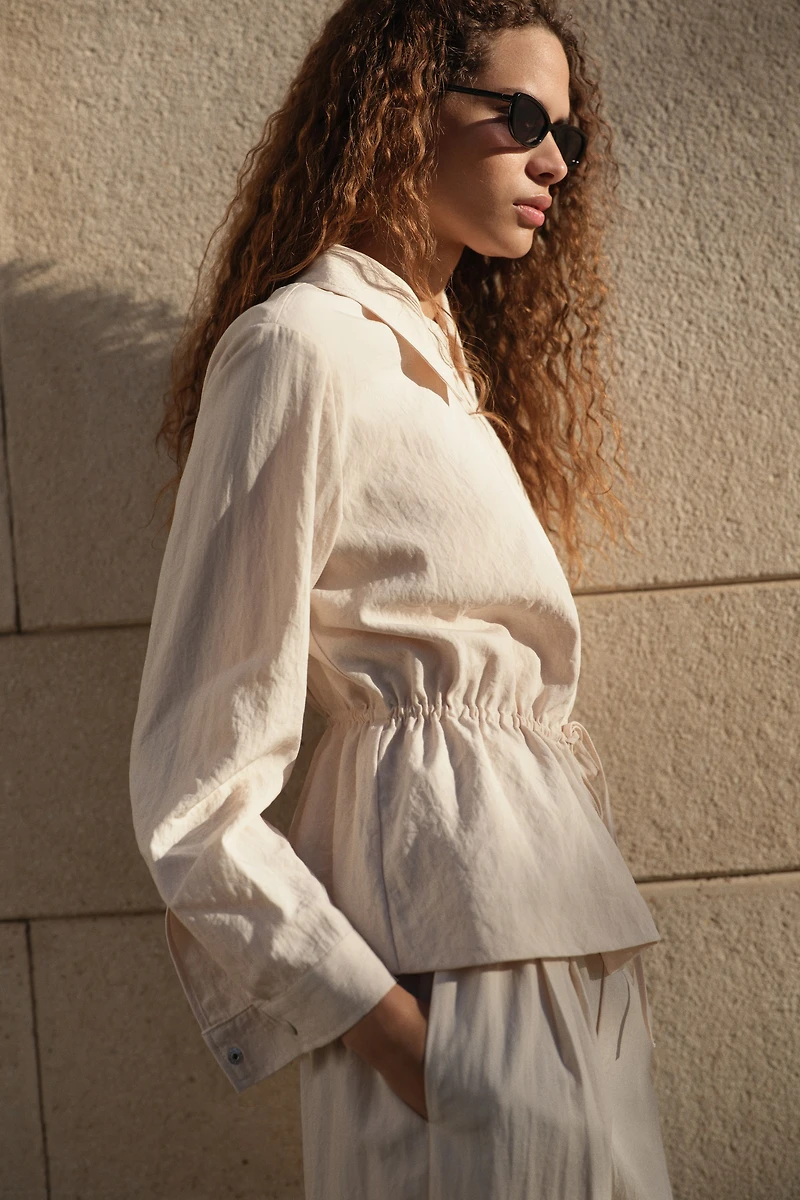 Peplum Shirt with Zipper