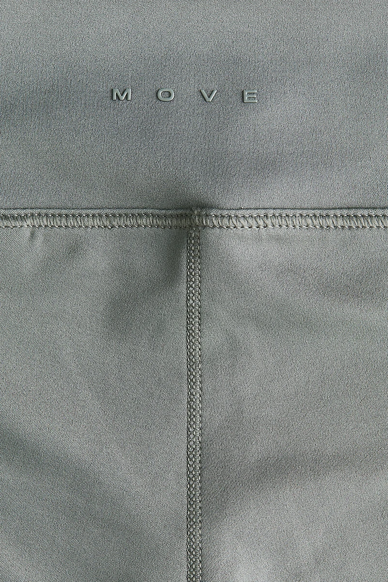 Biking Shorts with DryMove™