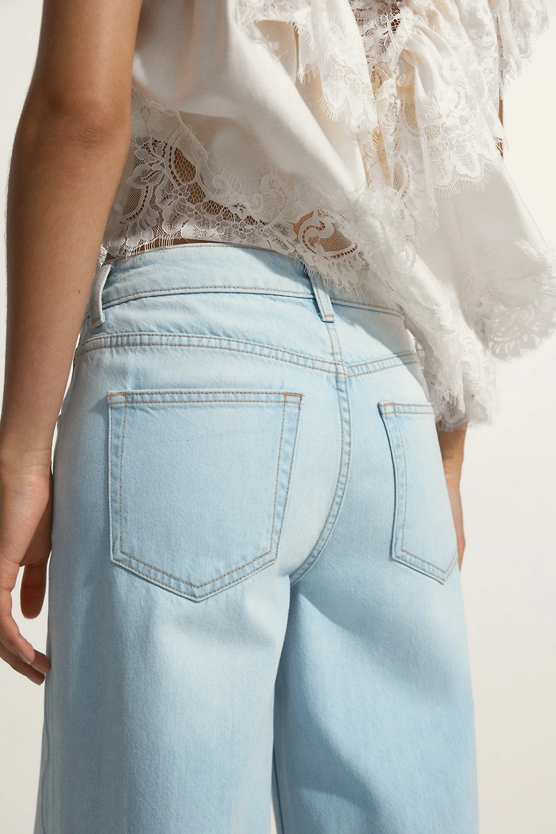 Wide-Leg High-Waist Jeans