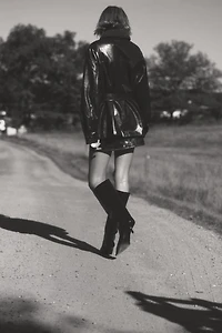 Veste en tissu enduit avec ceinture