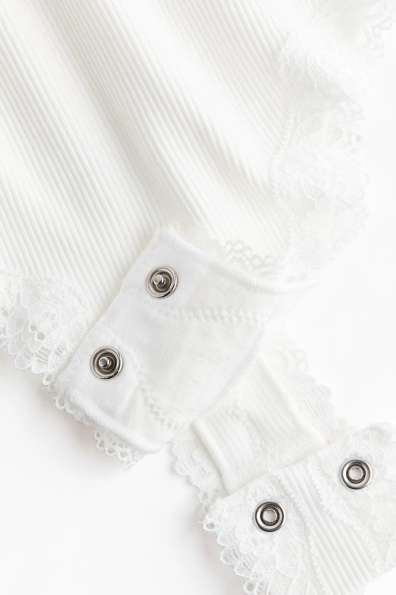 Maillot sans couture avec dentelle