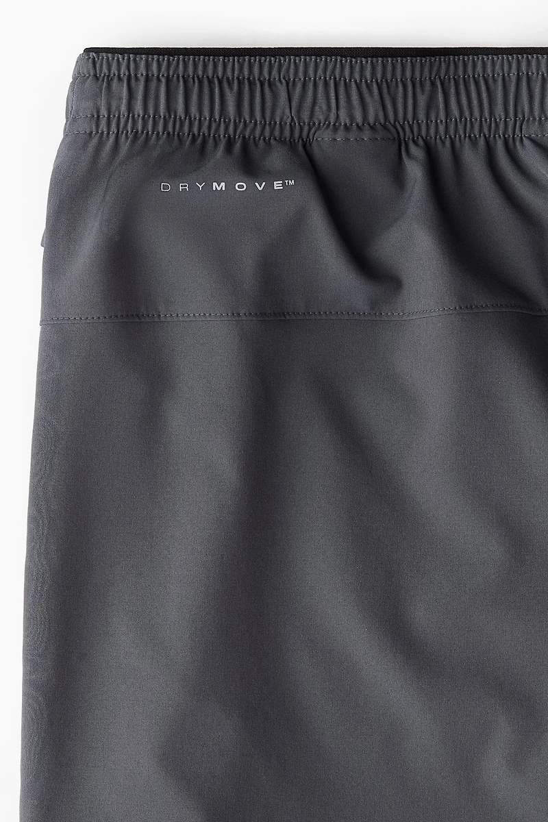 Short de course court DryMove🅪
