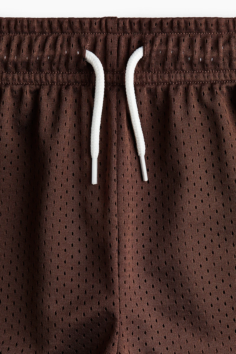 Basketball Shorts with DryMove™