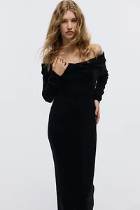 Fine-Knit Off-the-Shoulder Dress