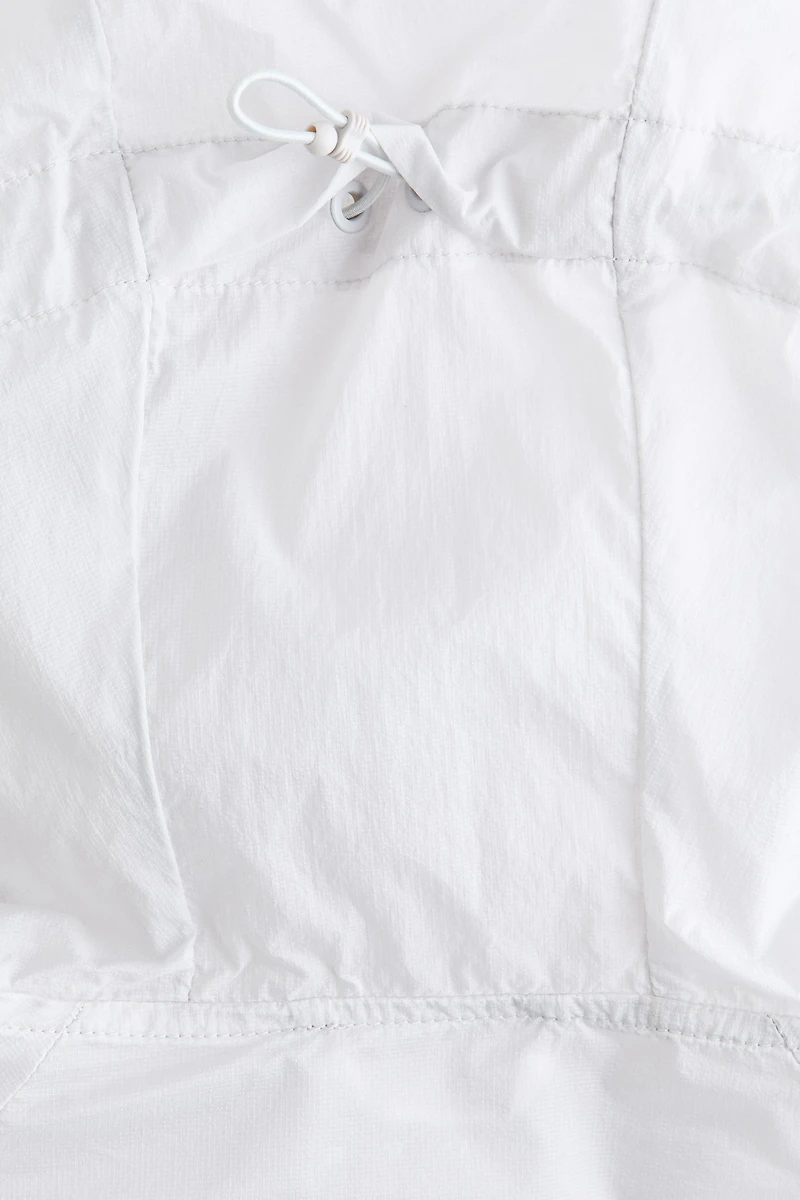 Loose-Fit Lightweight Running Jacket with DryMove™