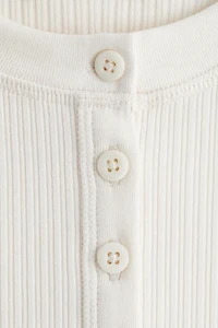 MAMA Ribbed Henley Top