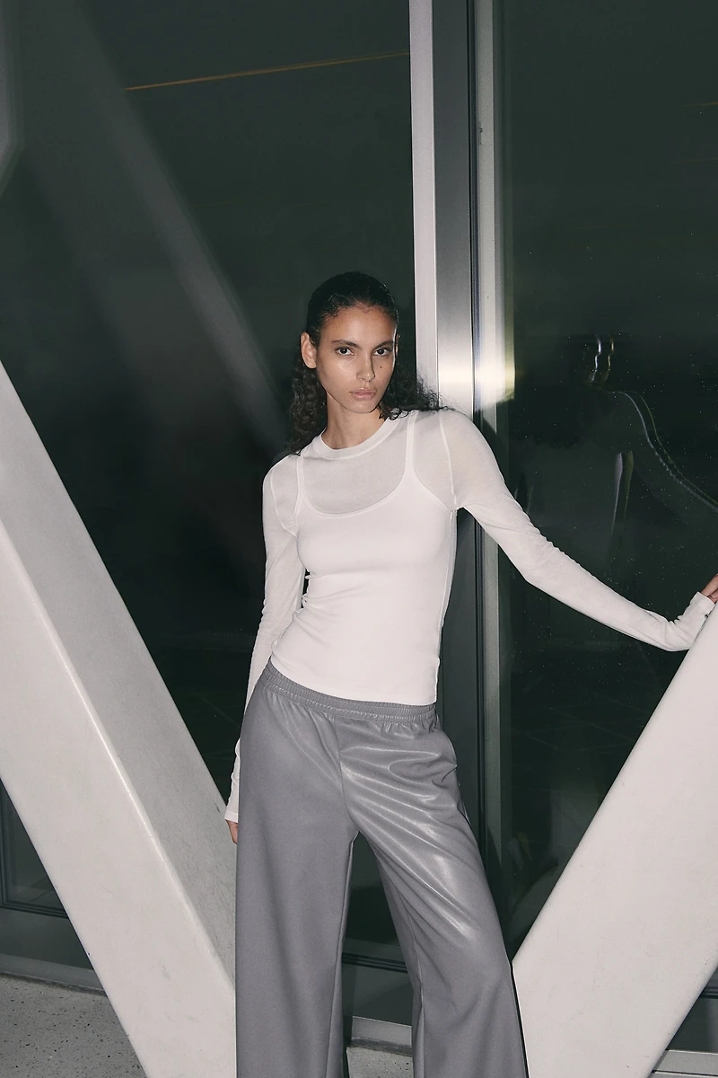Pantalon de jogging large en tissus enduit