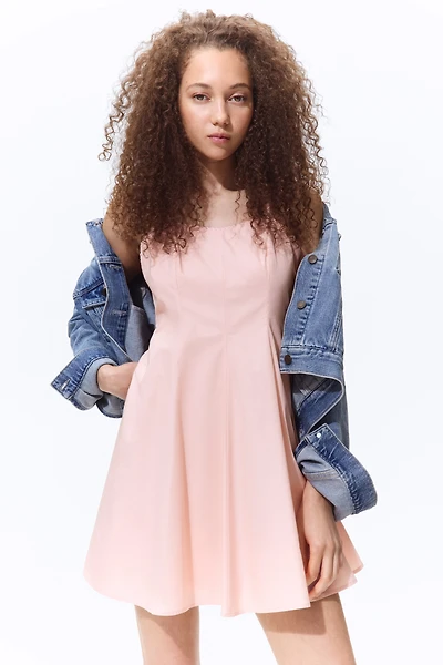 Robe en popeline avec jupe évasée