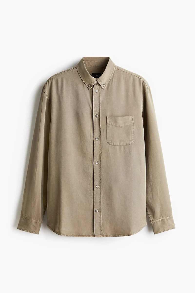Loose-Fit Button-Down Shirt