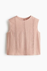 Blouse froissée avec dentelle