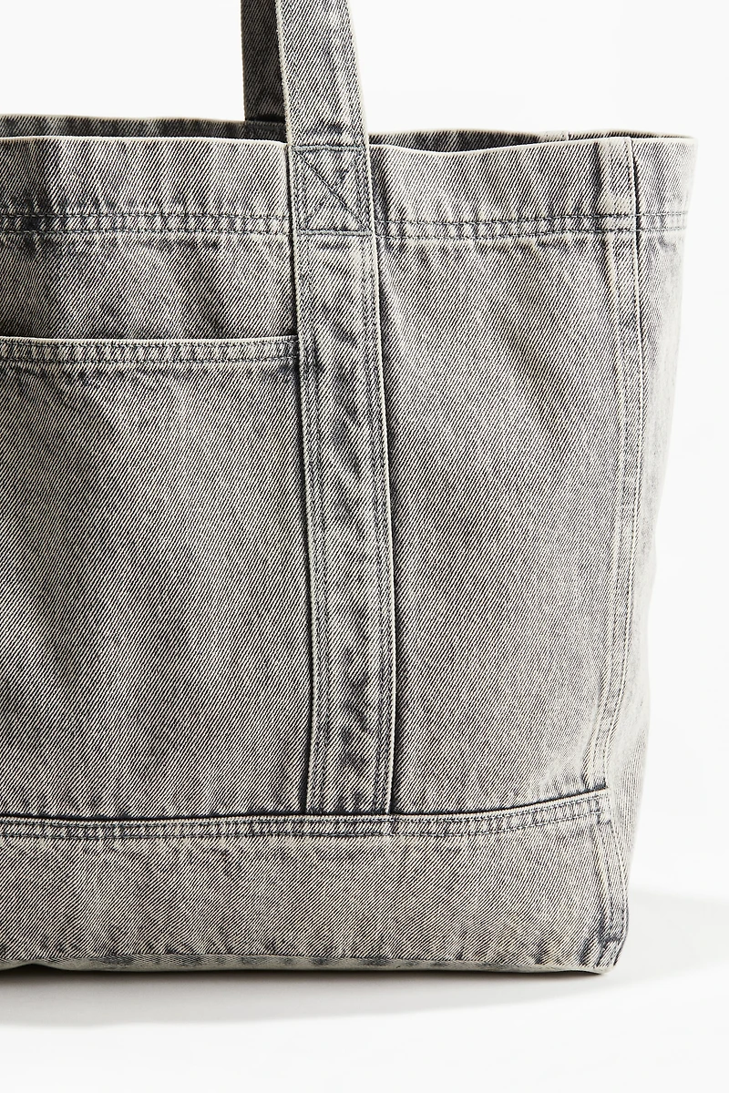 Cabas en denim à l'aspect délavé