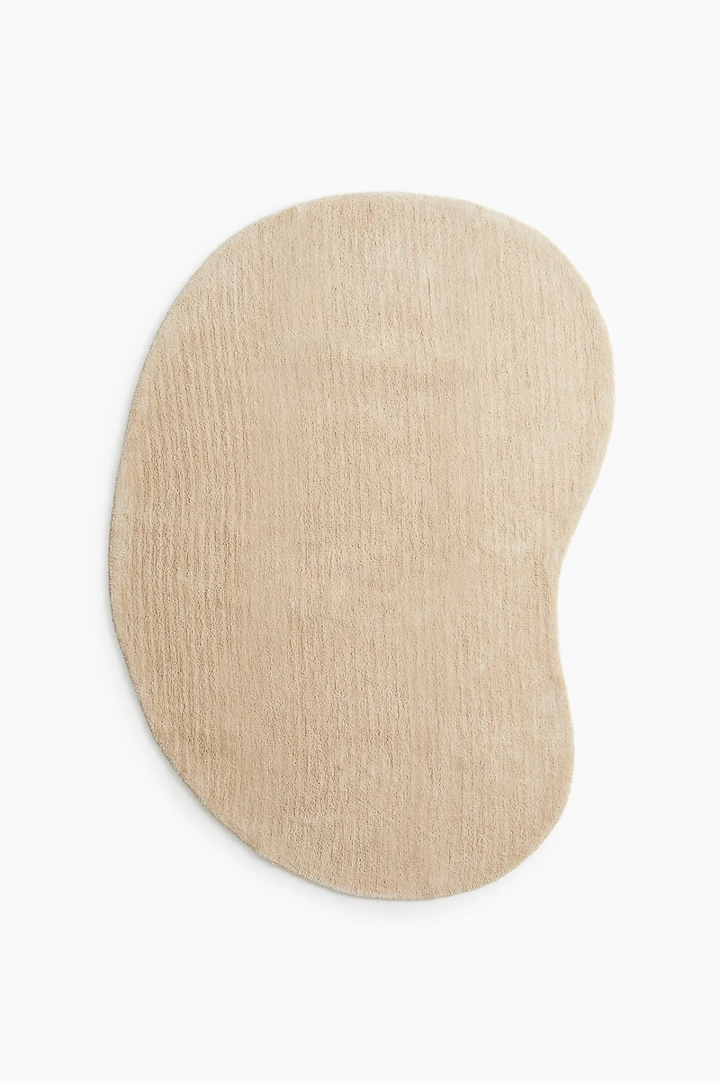 Asymmetric Rug