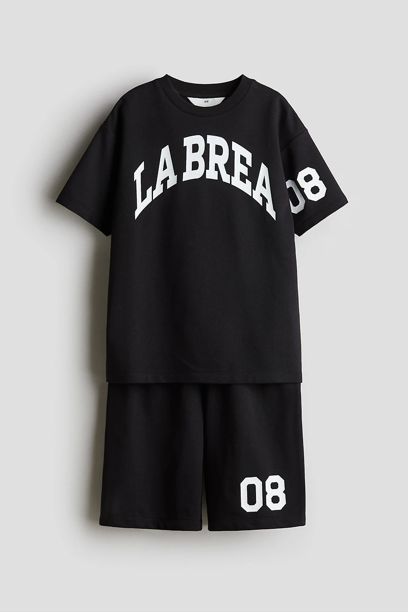 2-Piece T-Shirt and Shorts Set