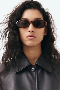 Oval sunglasses