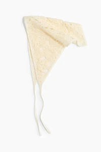 Foulard de tête à l’aspect crochet