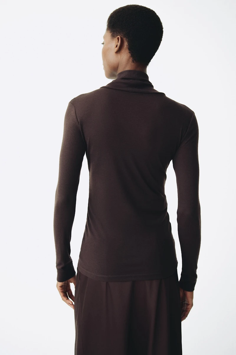 Haut MAMA à col cheminée