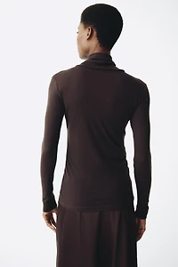 Haut MAMA à col cheminée