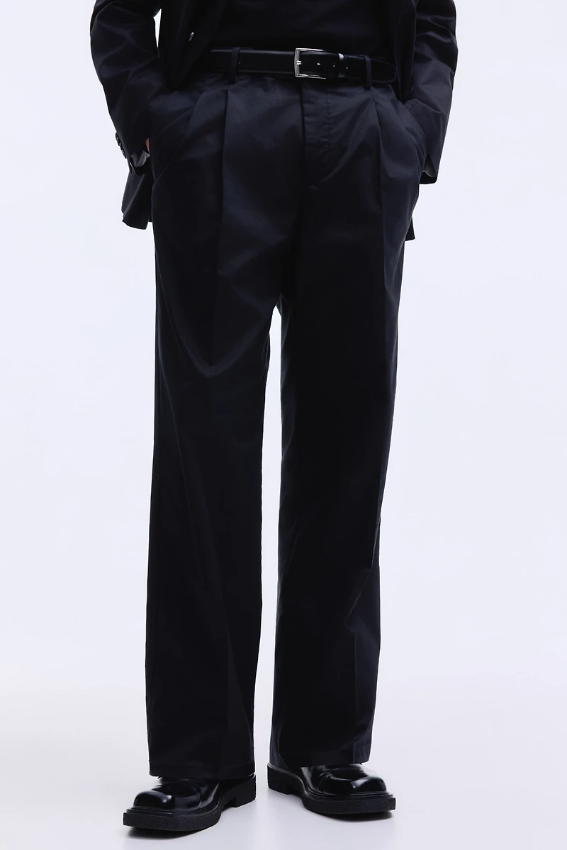 Loose-Fit Tailored Pants
