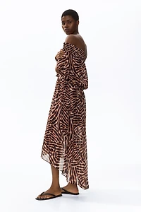 Robe à épaules nues en mousseline
