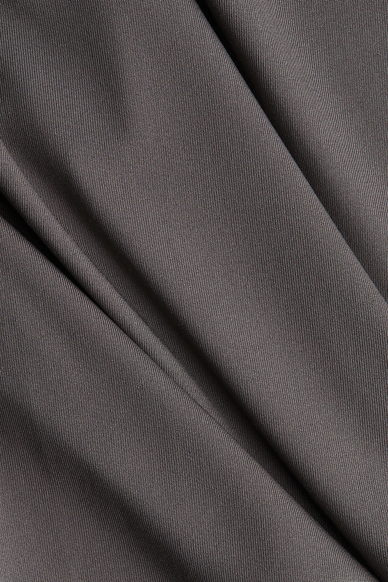 Robe maxi moulante à effet drapé