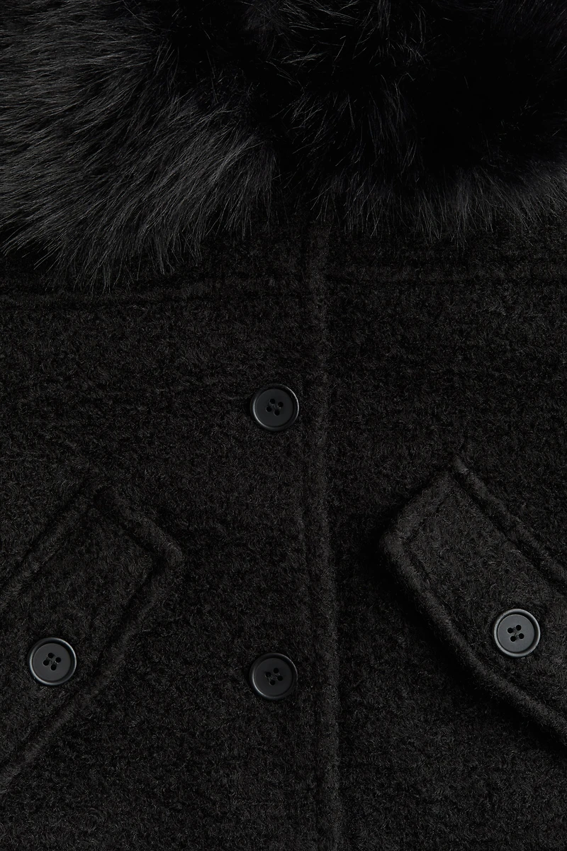 Veste avec col duveteux