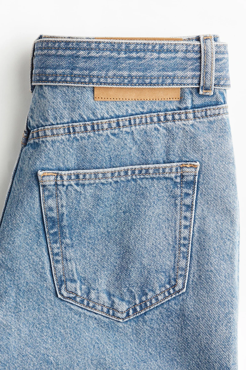 Short Bermuda en denim avec ceinture