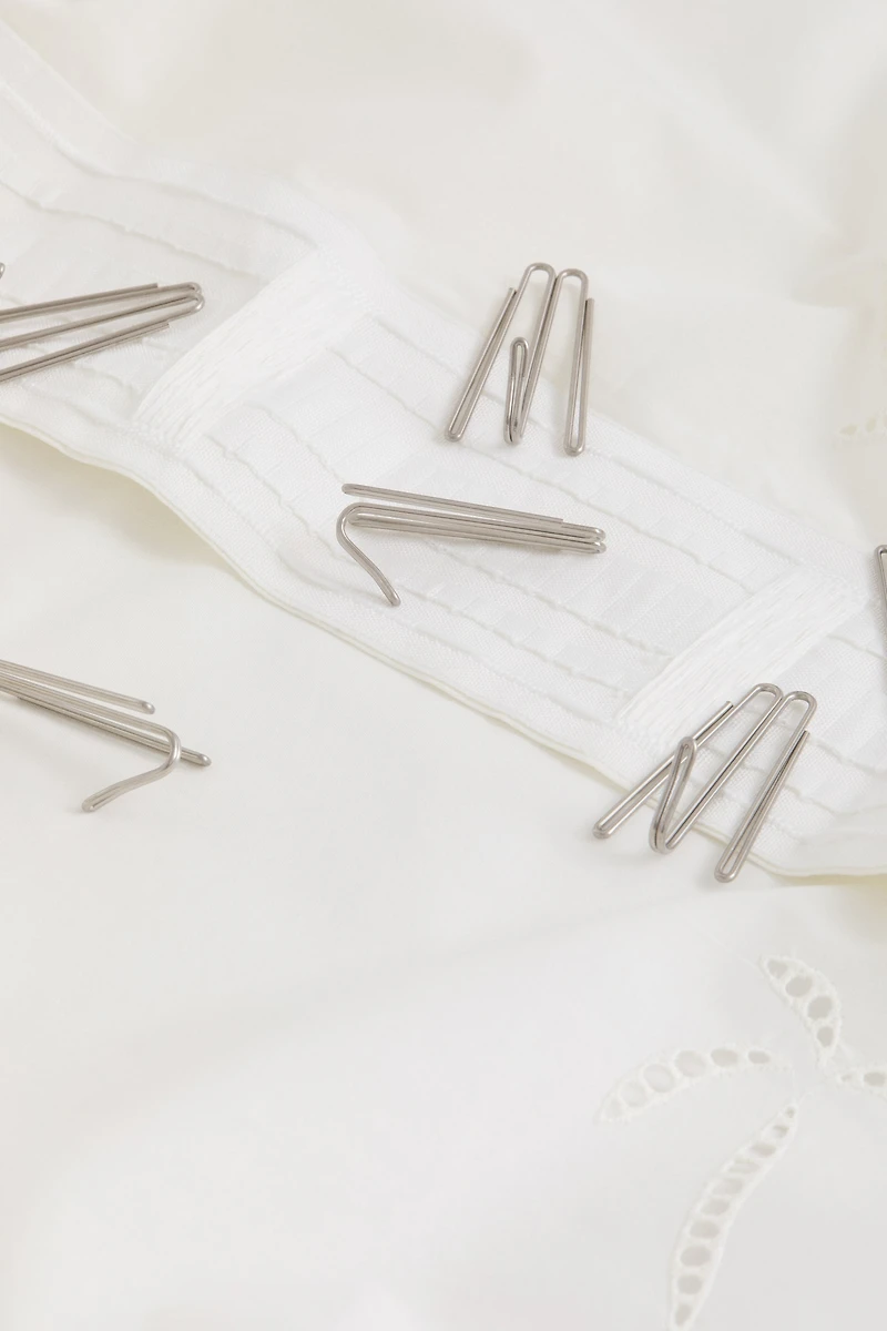 2-pack long broderie-anglaise curtain lengths