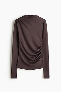 Haut drapé en soie mélangée