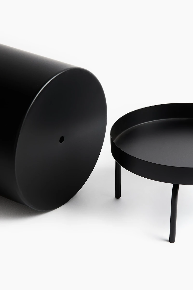 Large Plant Pot on Stand