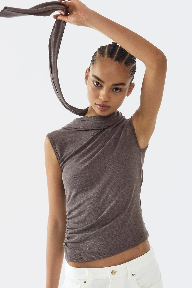 Haut à col écharpe