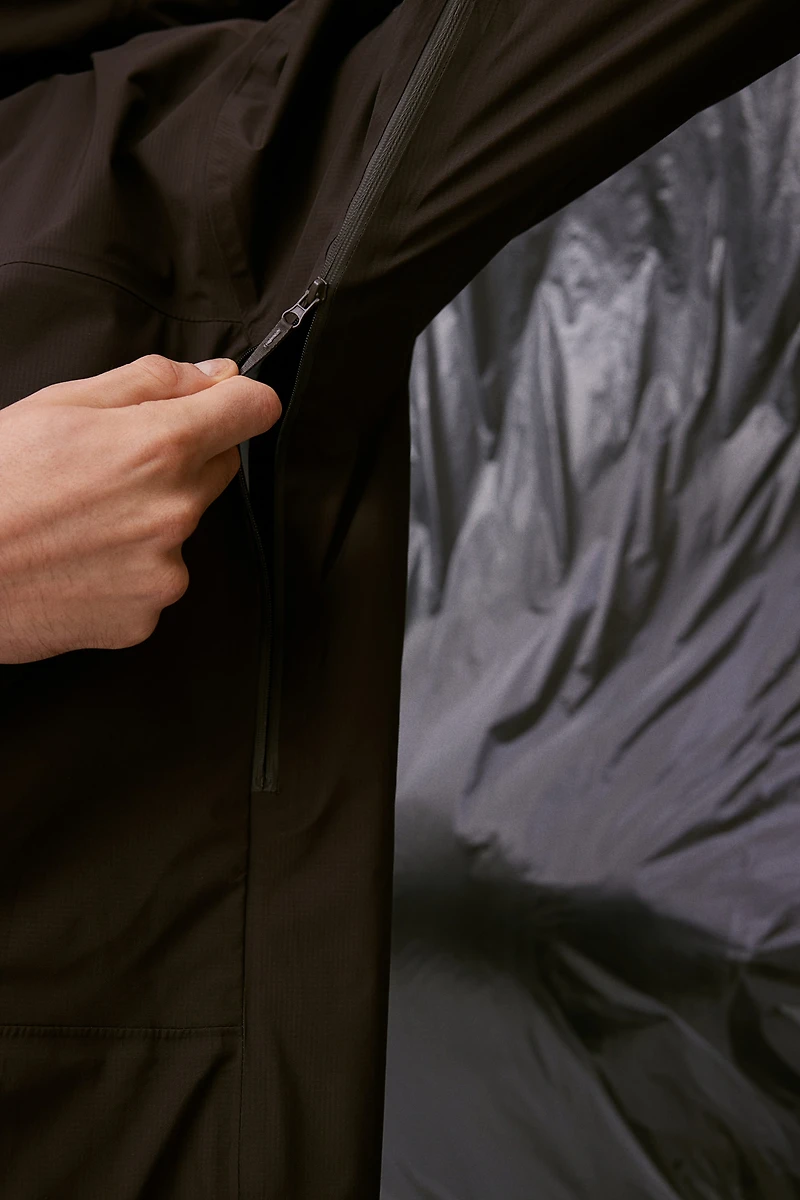 Regular-Fit Shell Jacket with StormMove™