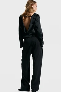 Blouse à dos bénitier avec perles de fantaisie