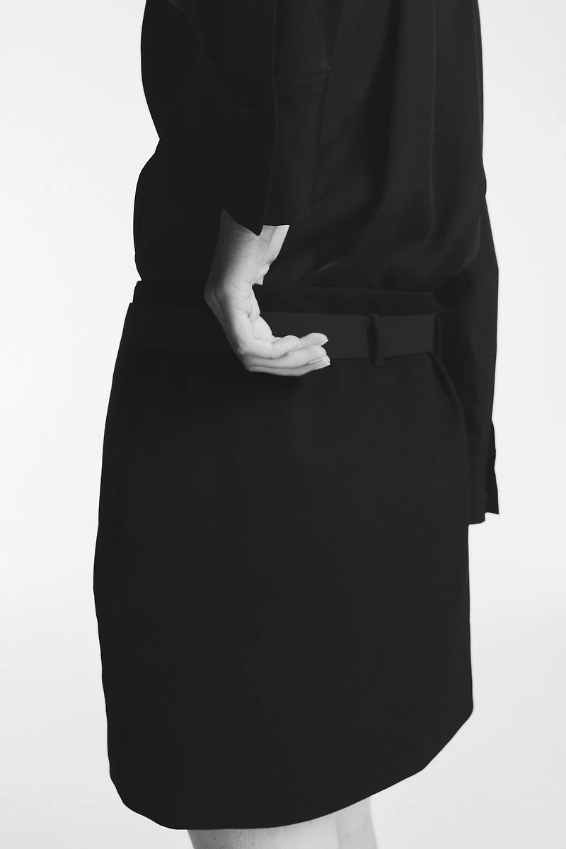 Minijupe avec ceinture