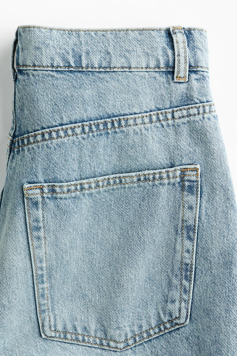 Straight Leg High Waist Jeans