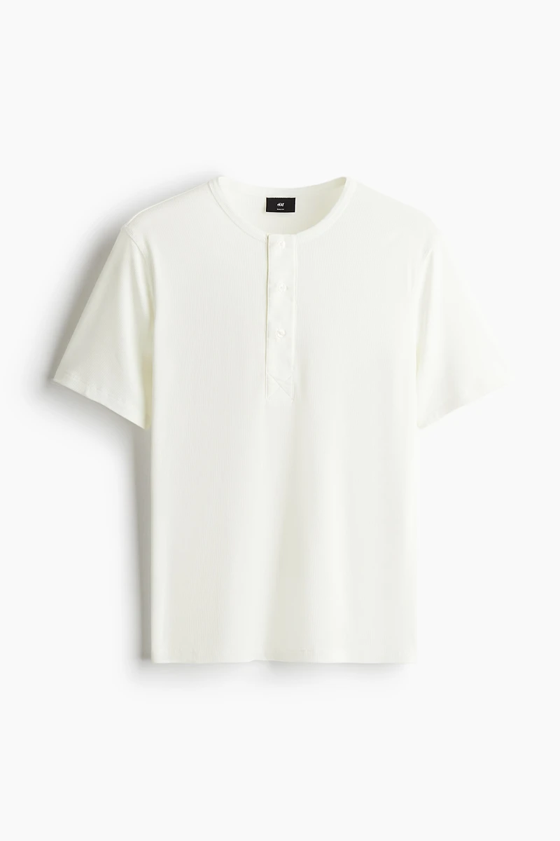 T-shirt côtelé près du corps