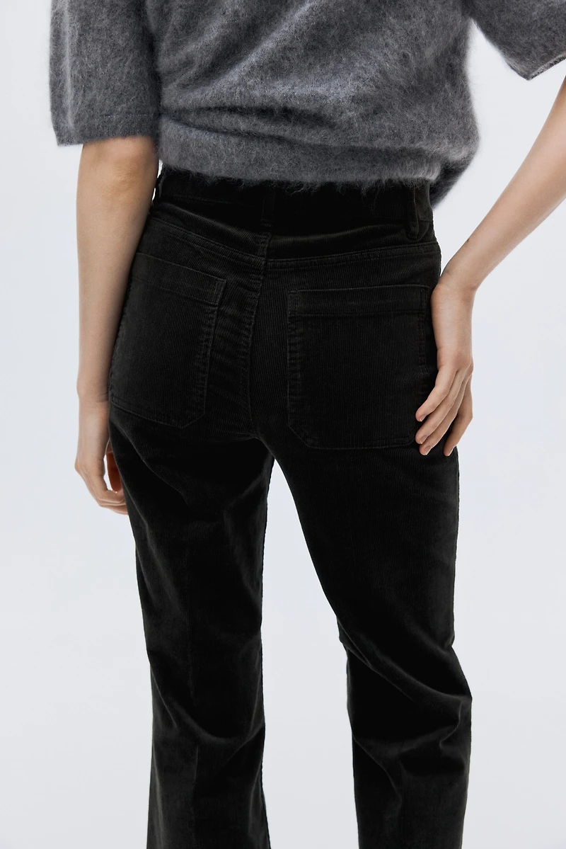 Pantalon évasé en velours côtelé