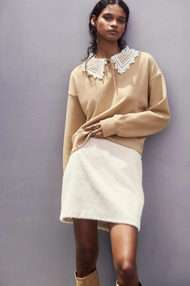 Sweatshirt with Collar