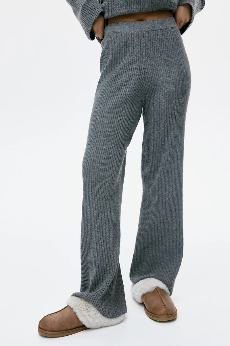 Wide-Leg Rib-Knit Pants