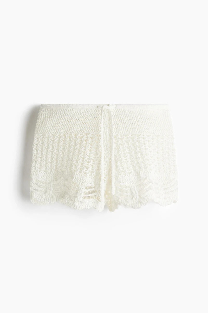 Short de plage façon crochet